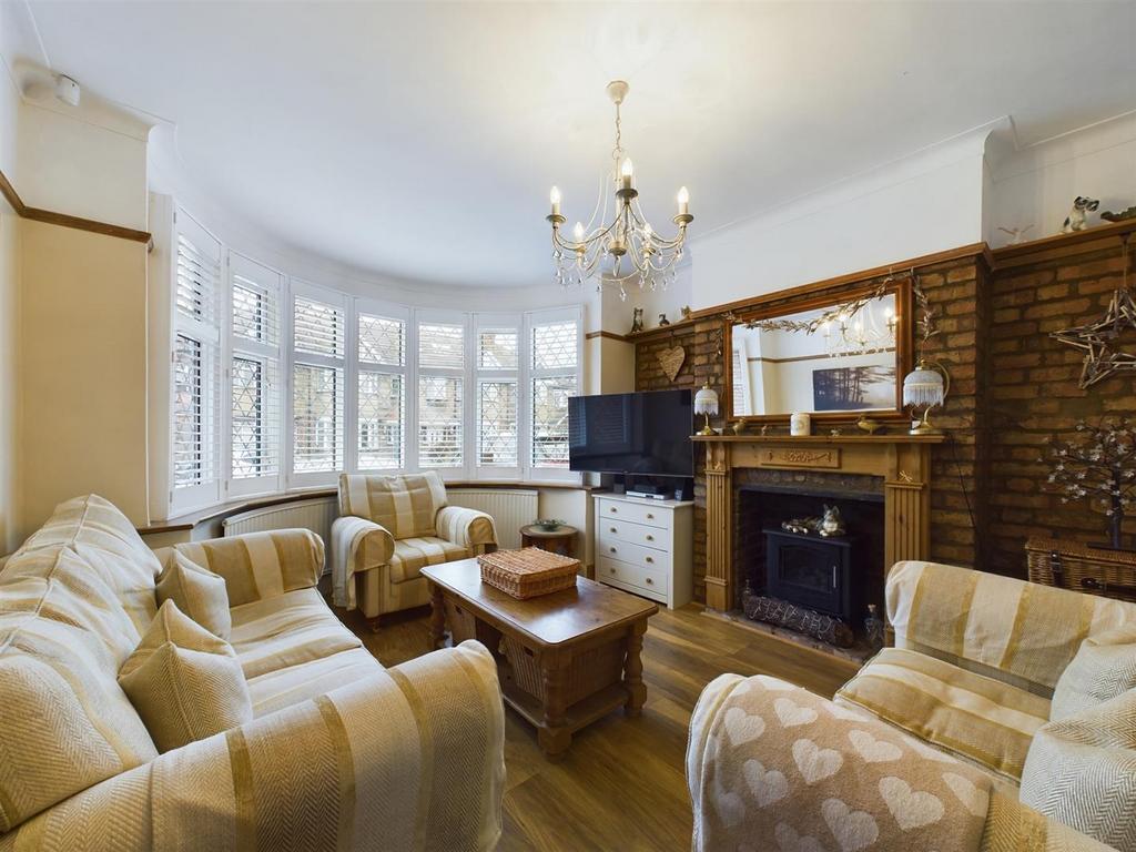 Torrington Road, Ruislip HA4 4 bed end of terrace house for sale £735,000