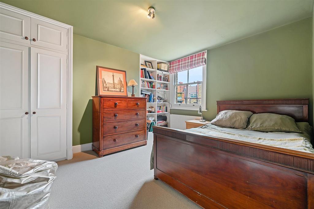 Brook Green   Bedroom.JPG