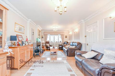 3 Maplecroft Lane, Nazeing, Waltham Abbey, EN9 2NR