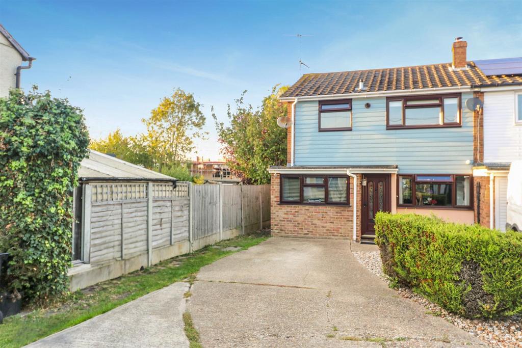 The Street, Latchingdon 3 bed end of terrace house for sale £350,000