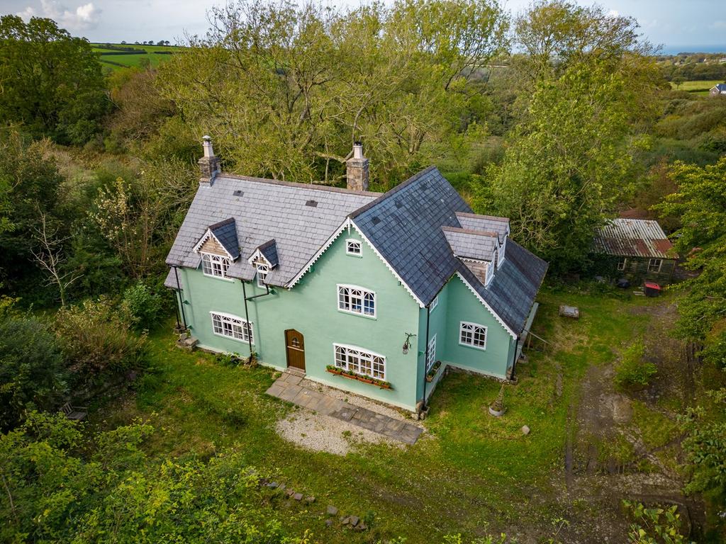 Pencae, Llanarth, SA47 3 bed property with land for sale £550,000