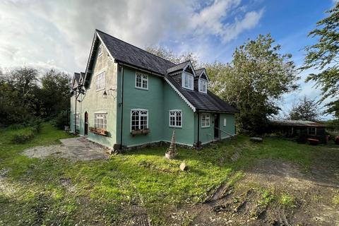 3 bedroom property with land for sale - Pencae, Llanarth, SA47