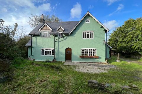 3 bedroom property with land for sale, Pencae, Llanarth, SA47