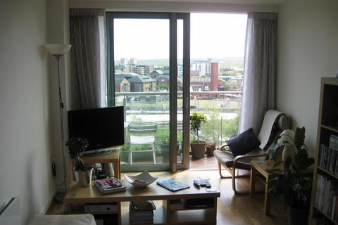 2 bedroom flat to rent, Whitehall Quay, Leeds