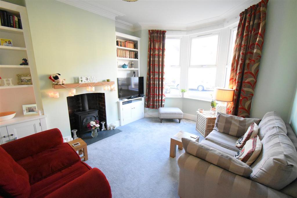 Bloomfield Road, Bristol 3 bed terraced house £1,400 pcm (£323 pw)