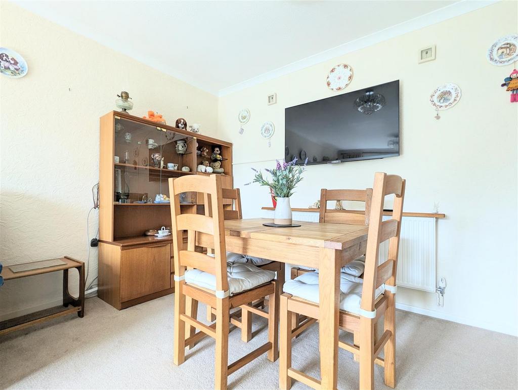 Cranmere Road, Melton Mowbray 2 bed detached bungalow for sale £225,000