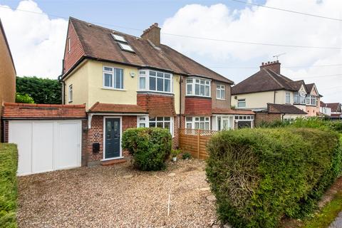 6 Bourne Lane, Caterham, CR3 5SP