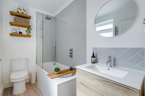 4 Trentham Street, London, SW18 5AT