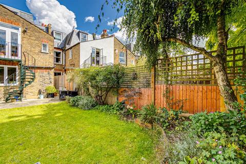 4 Trentham Street, London, SW18 5AT