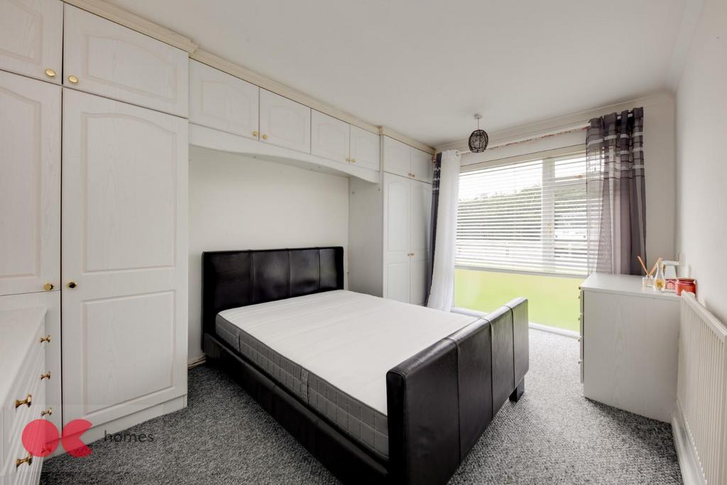 Bedroom 1.jpg