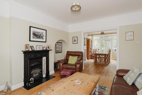 50 Westways, Epsom, KT19 0PQ
