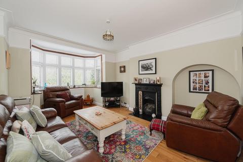 50 Westways, Epsom, KT19 0PQ