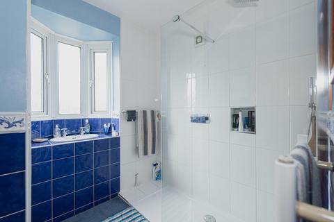 50 Westways, Epsom, KT19 0PQ