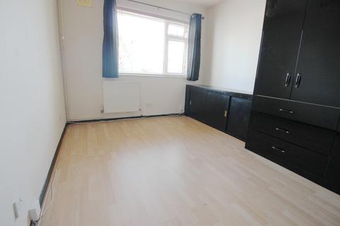 16 De Lucy Street, London, SE2 9ER