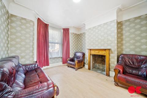 3 bedroom terraced house for sale, Bromley Road, Leyton E10