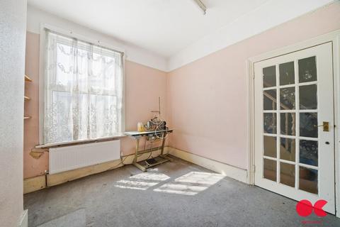 8 Bromley Road, Leyton, London, E10 7AD