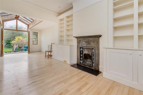 5 bedroom semi-detached house to rent, Chesterfield Road, Chiswick, London