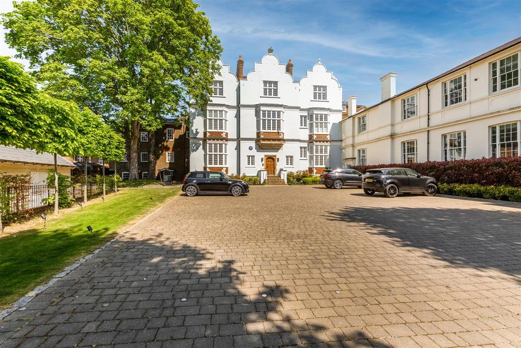 Eagle House, High Street, Wimbledon Village, SW19 2 bed apartment for