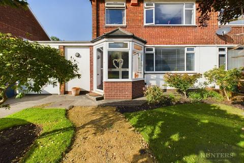 3 bedroom semi-detached house for sale, Weardale Avenue, South Bents  Sunderland, Tyne and Wear
