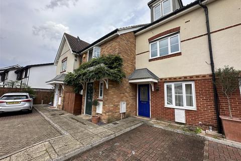 5 Appleby Close, Uxbridge, UB8 3FE