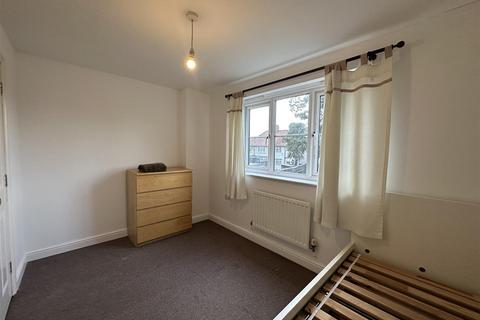 5 Appleby Close, Uxbridge, UB8 3FE