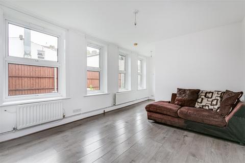 undefined, Darwin Road, Ealing, London