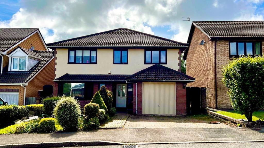 Beechwood Grove, Pencoed, Bridgend... 4 bed detached house £400,000
