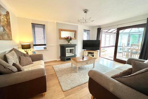 5 Beechwood Grove, Pencoed, Bridgend, CF35 6SU