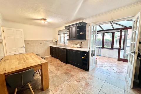 5 Beechwood Grove, Pencoed, Bridgend, CF35 6SU