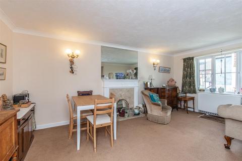 2 bedroom retirement property for sale - Station Street, Lewes