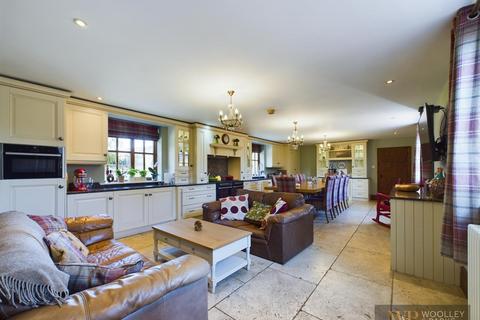 5 bedroom detached house for sale, Dunnington, Driffield