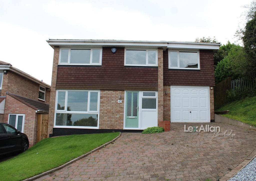 Halfcot Avenue, Stourbridge 4 bed detached house for sale £350,000