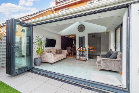 5 bedroom link detached house for sale, Hadleigh Drive, Sutton