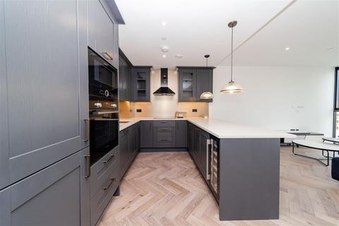 2 bedroom apartment to rent - 1 Merino Gardens, London, E1W