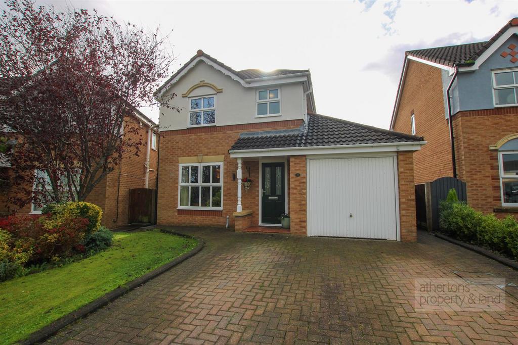 Simmons Way, Clayton Le Moors, Accrington 3 bed detached house for sale
