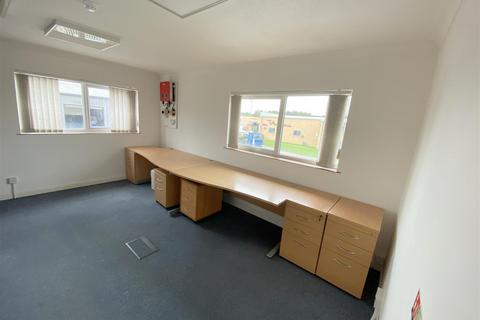 Office to rent, Black Moor Road, Ebblake Industrial Estate, Verwood