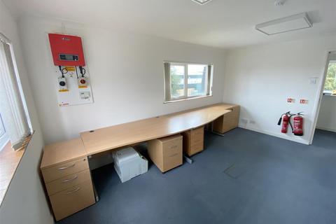 Office to rent, Black Moor Road, Ebblake Industrial Estate, Verwood