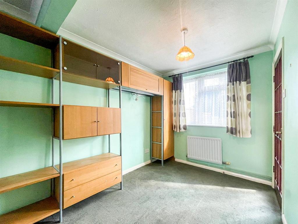 Settington Avenue, Chatham 2 bed semidetached house £240,000