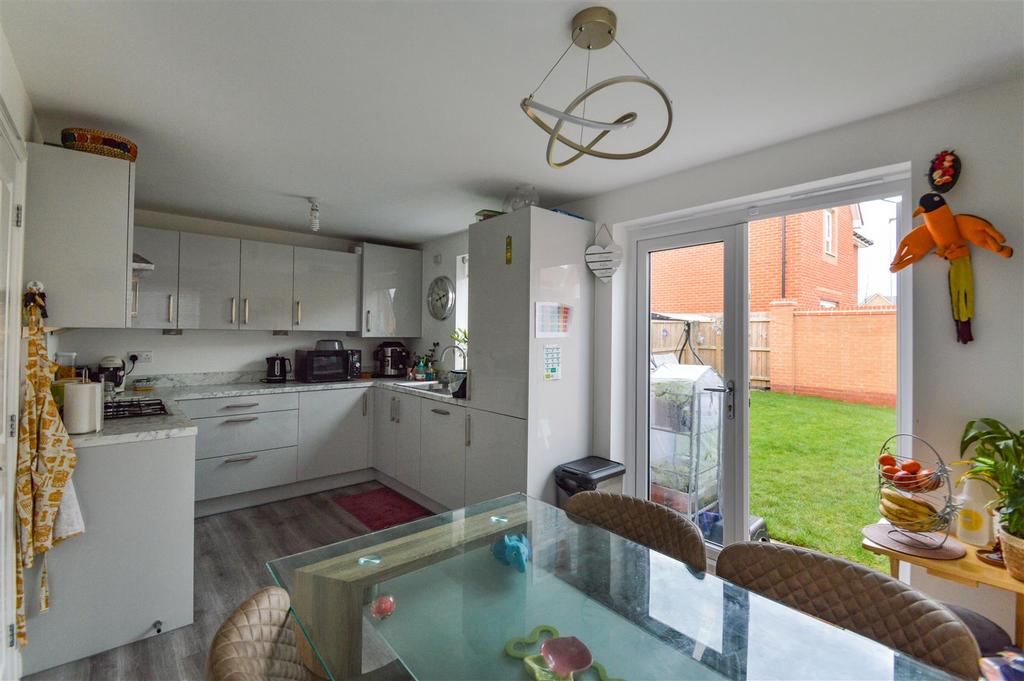 Dining Kitchen