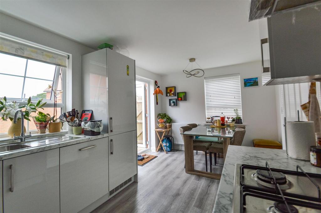 Dining Kitchen