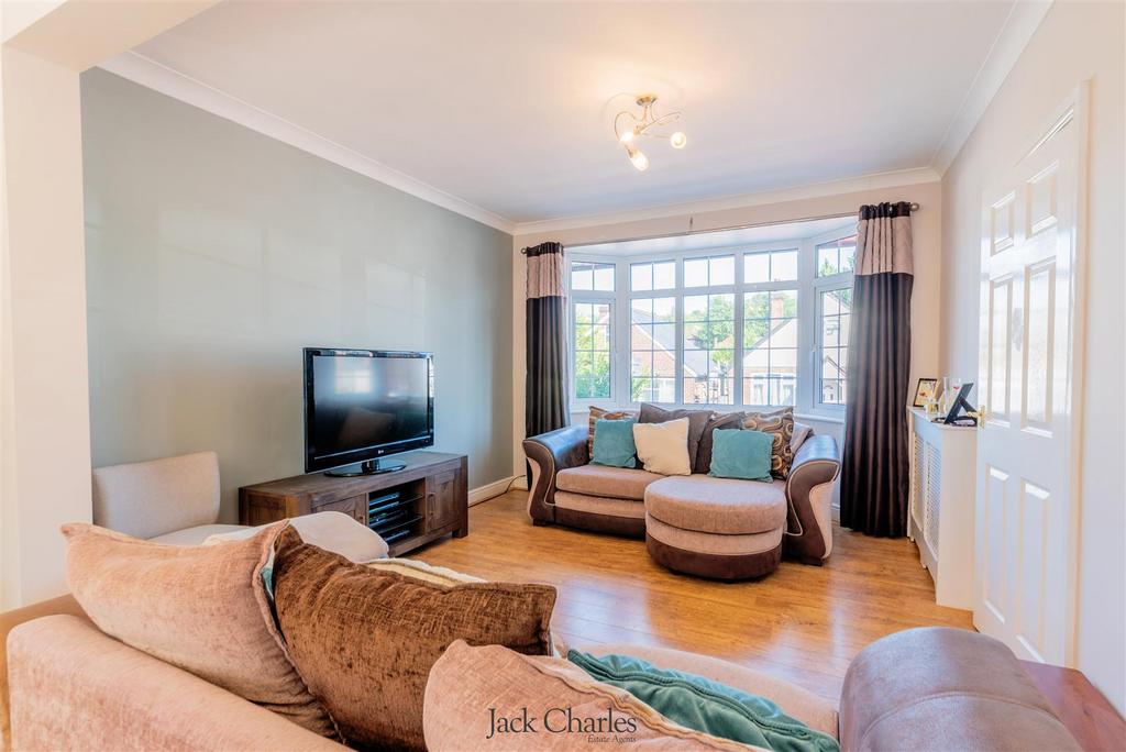 Clifton Road, Tunbridge Wells 3 bed semidetached house for sale £375,000