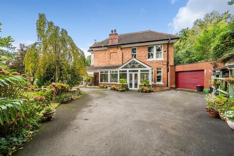 Hillcote West First Raleigh, Bideford, EX39 3NJ