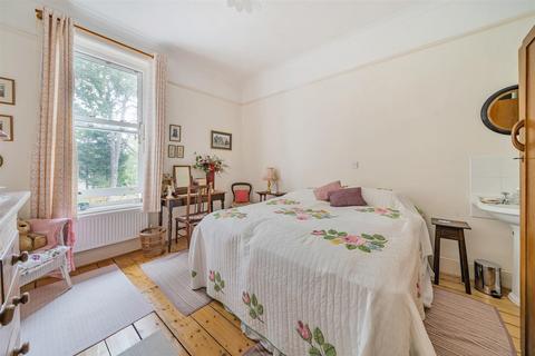 Hillcote West First Raleigh, Bideford, EX39 3NJ