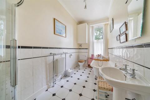Hillcote West First Raleigh, Bideford, EX39 3NJ