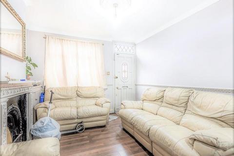 2 bedroom end of terrace house for sale, Wortley Road, Croydon