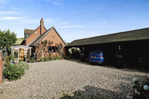 4 bedroom detached house for sale, Clink Lane, Sea Palling, Norwich