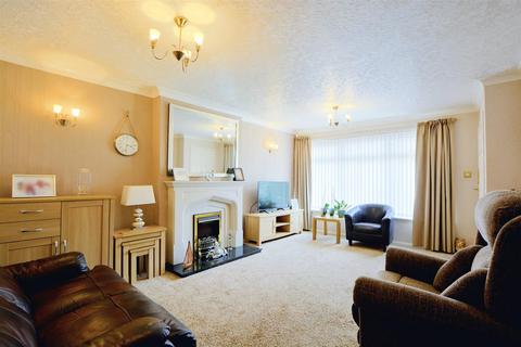 2 bedroom detached bungalow for sale - Carterswood Drive, Nuthall, Nottingham