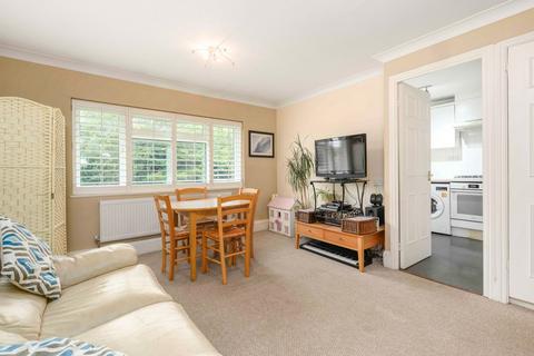 36 Garson Road, Esher, KT10 8LN