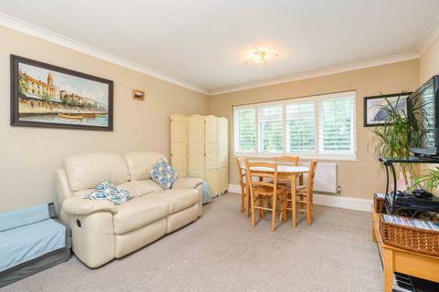 36 Garson Road, Esher, KT10 8LN