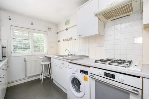 36 Garson Road, Esher, KT10 8LN